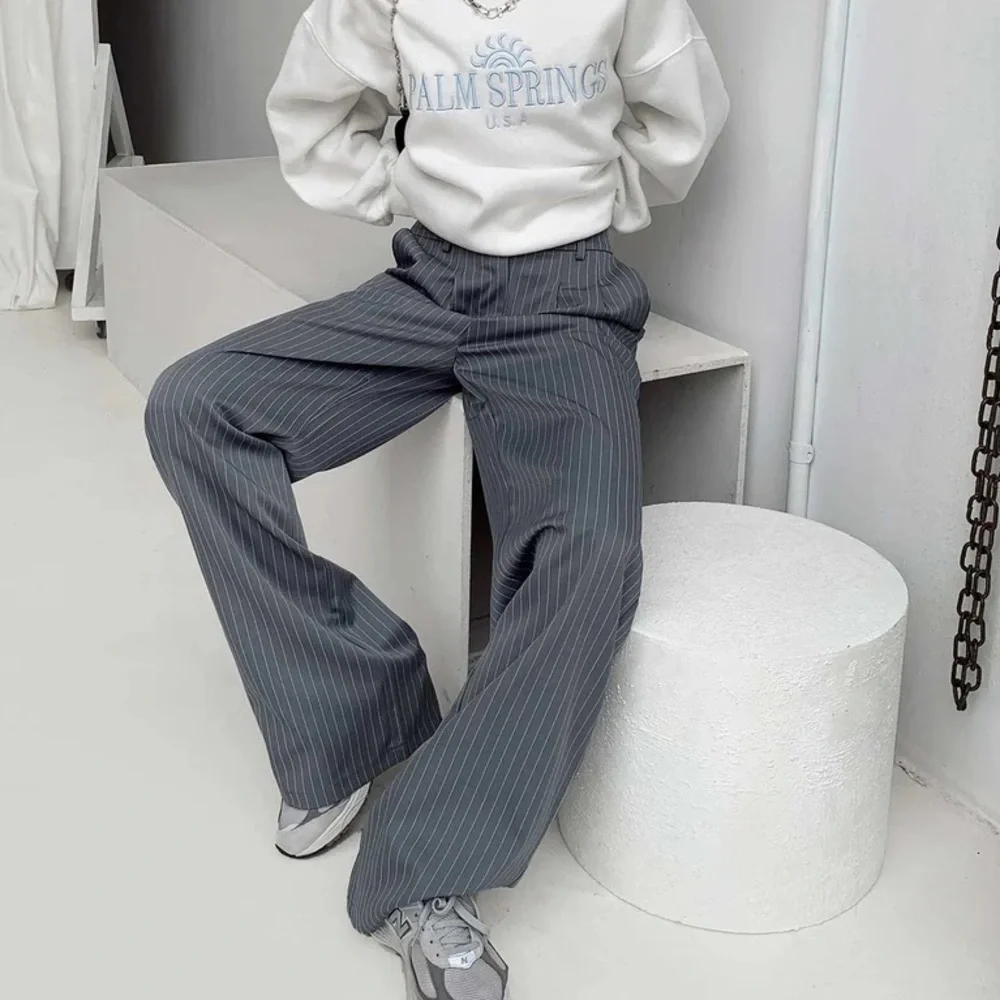 Princess Polly Archer Pants Pinstripe Grey Petite - Picture 5 of 12